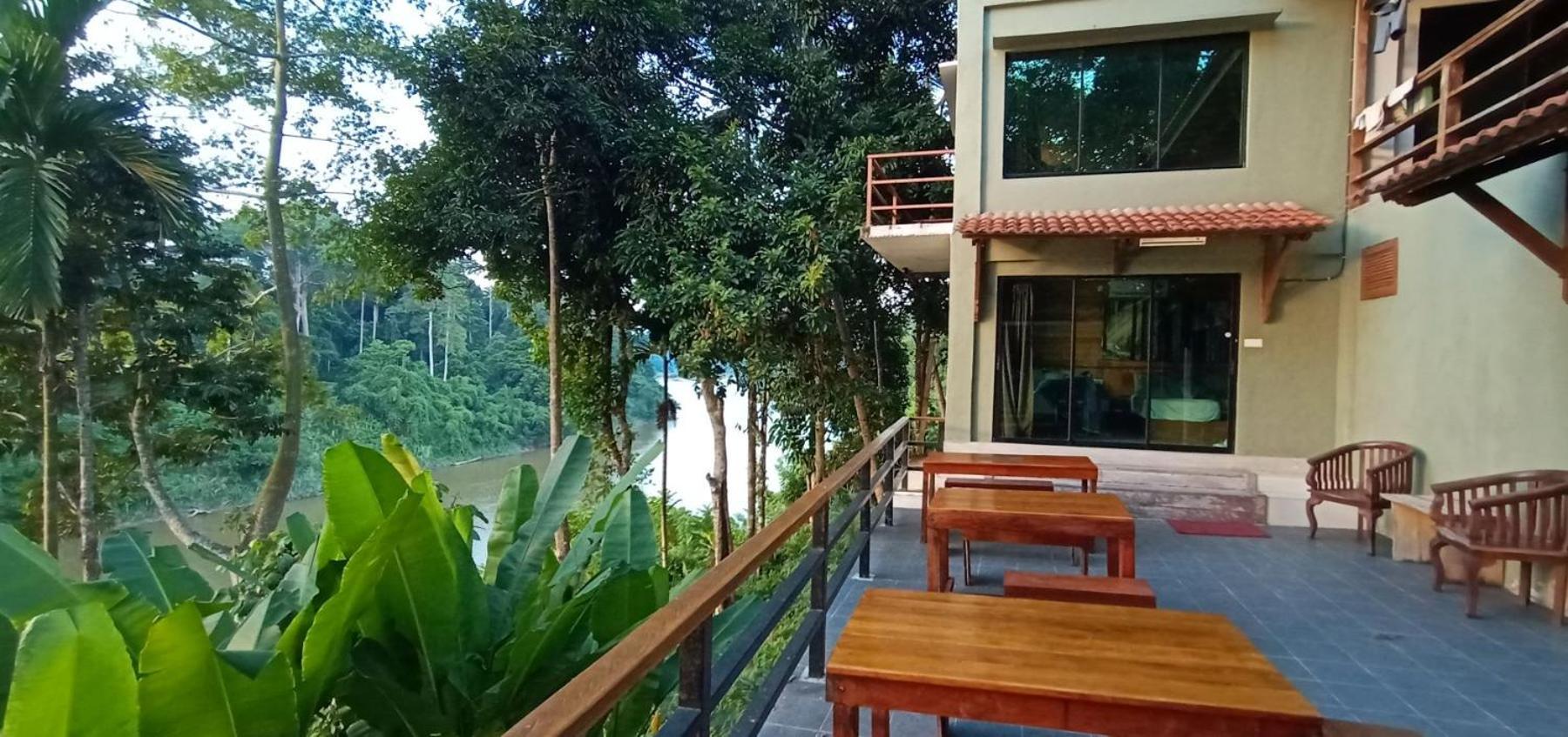 Naura Roomstay Kuala Tahan Exterior photo