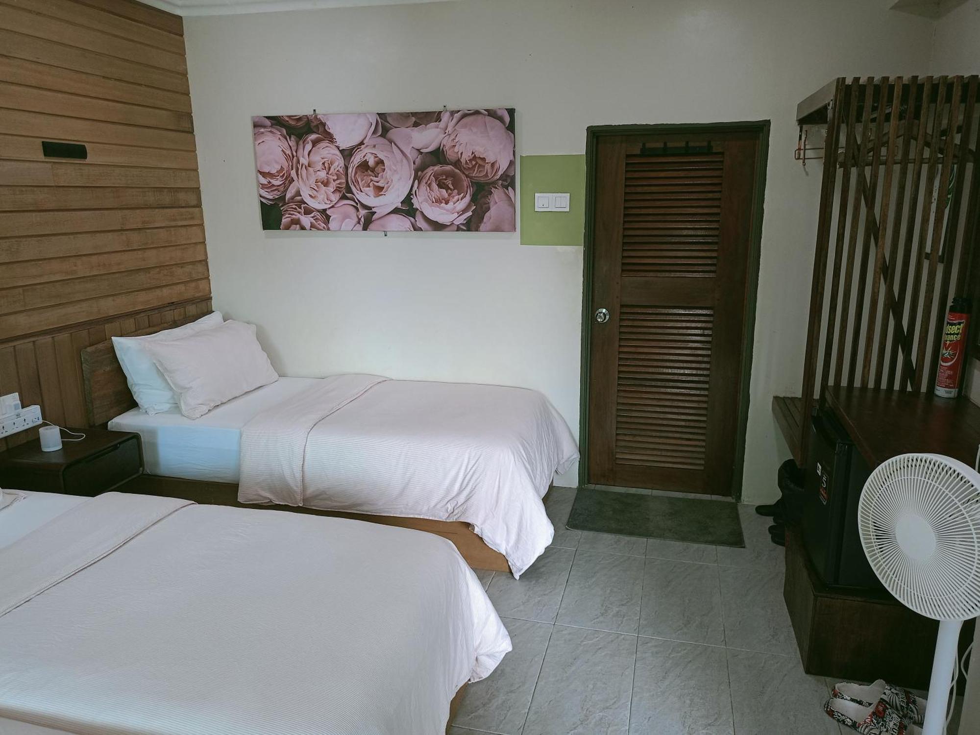 Naura Roomstay Kuala Tahan Exterior photo