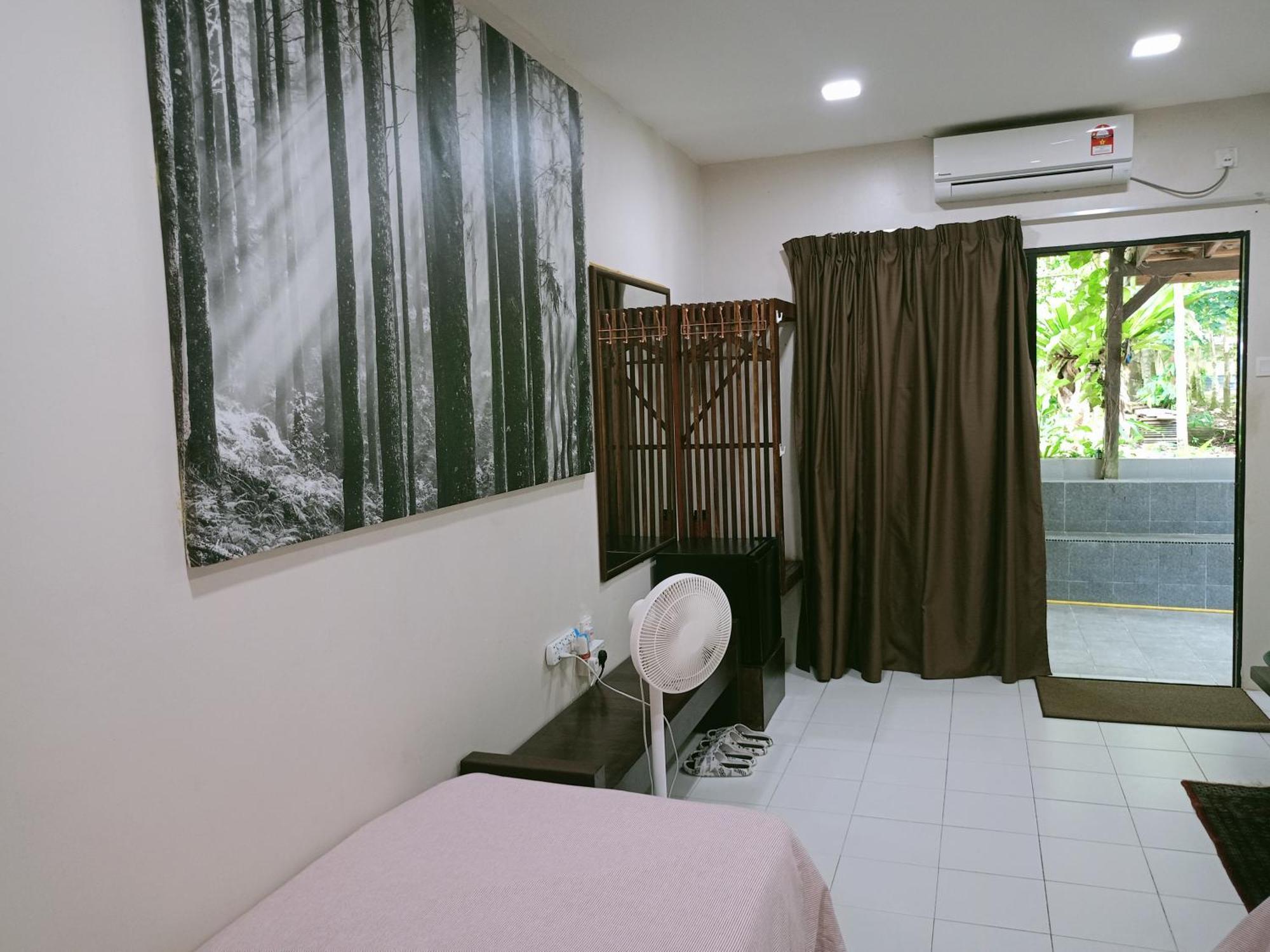 Naura Roomstay Kuala Tahan Exterior photo