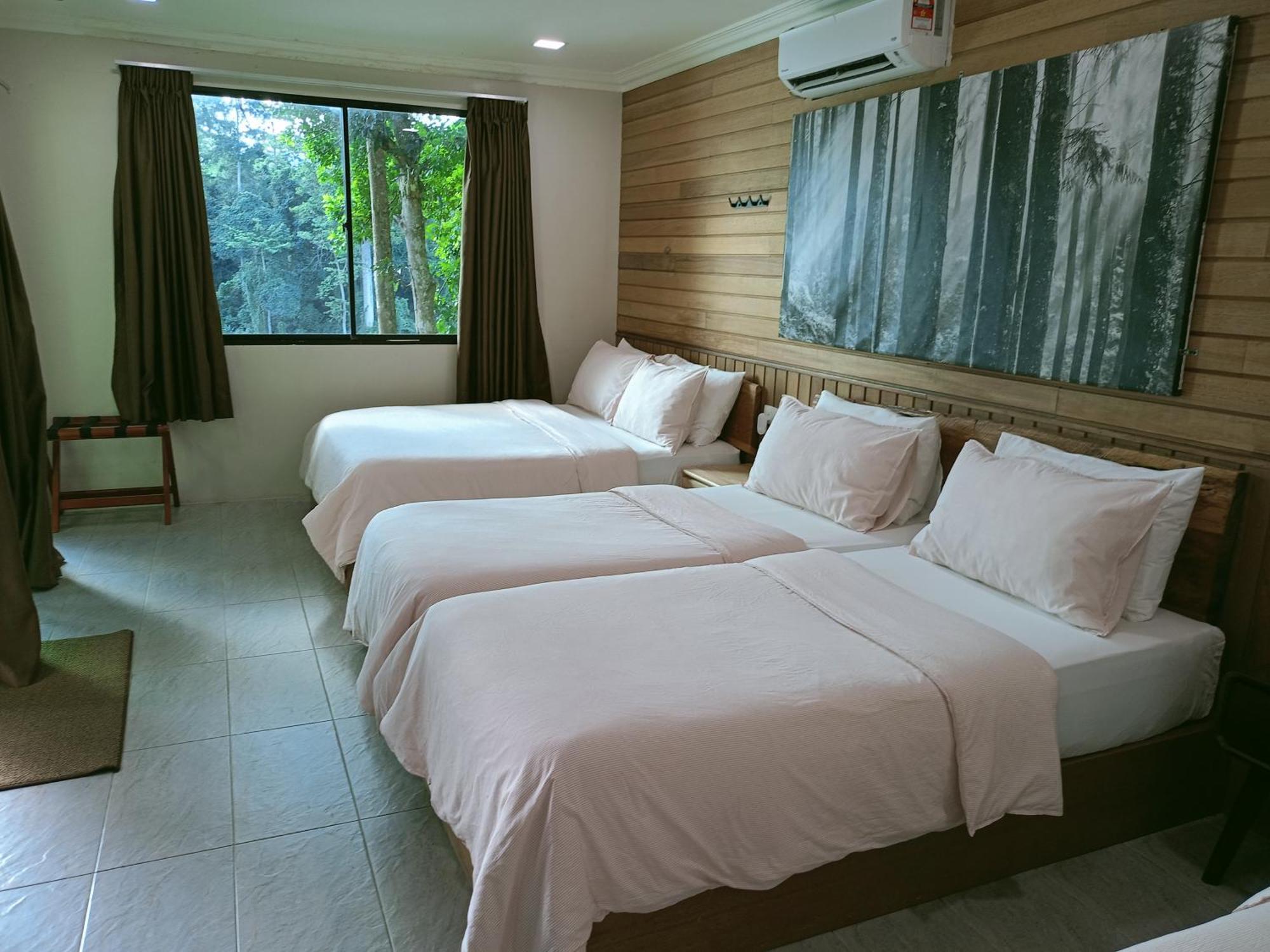 Naura Roomstay Kuala Tahan Exterior photo