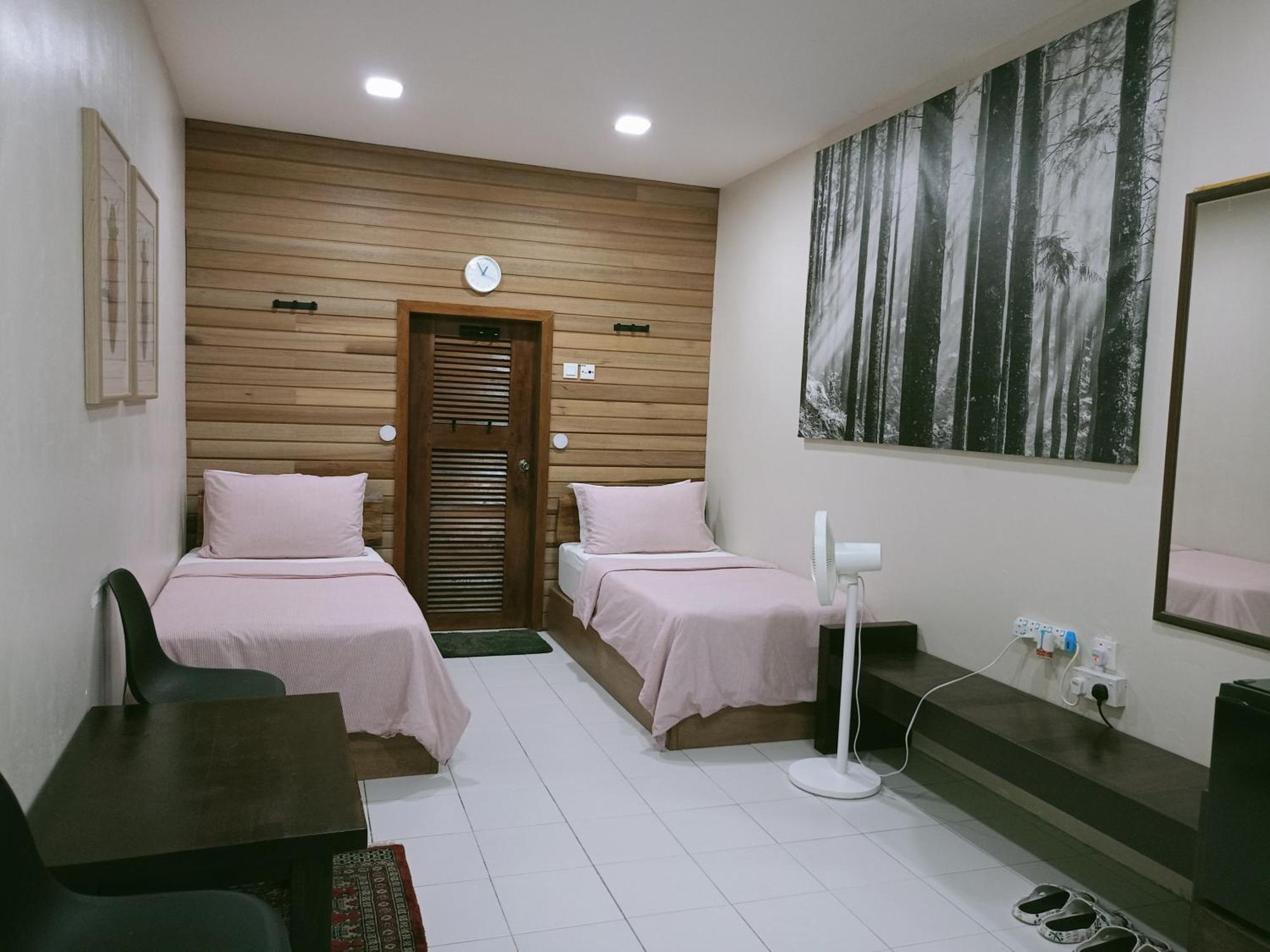 Naura Roomstay Kuala Tahan Exterior photo