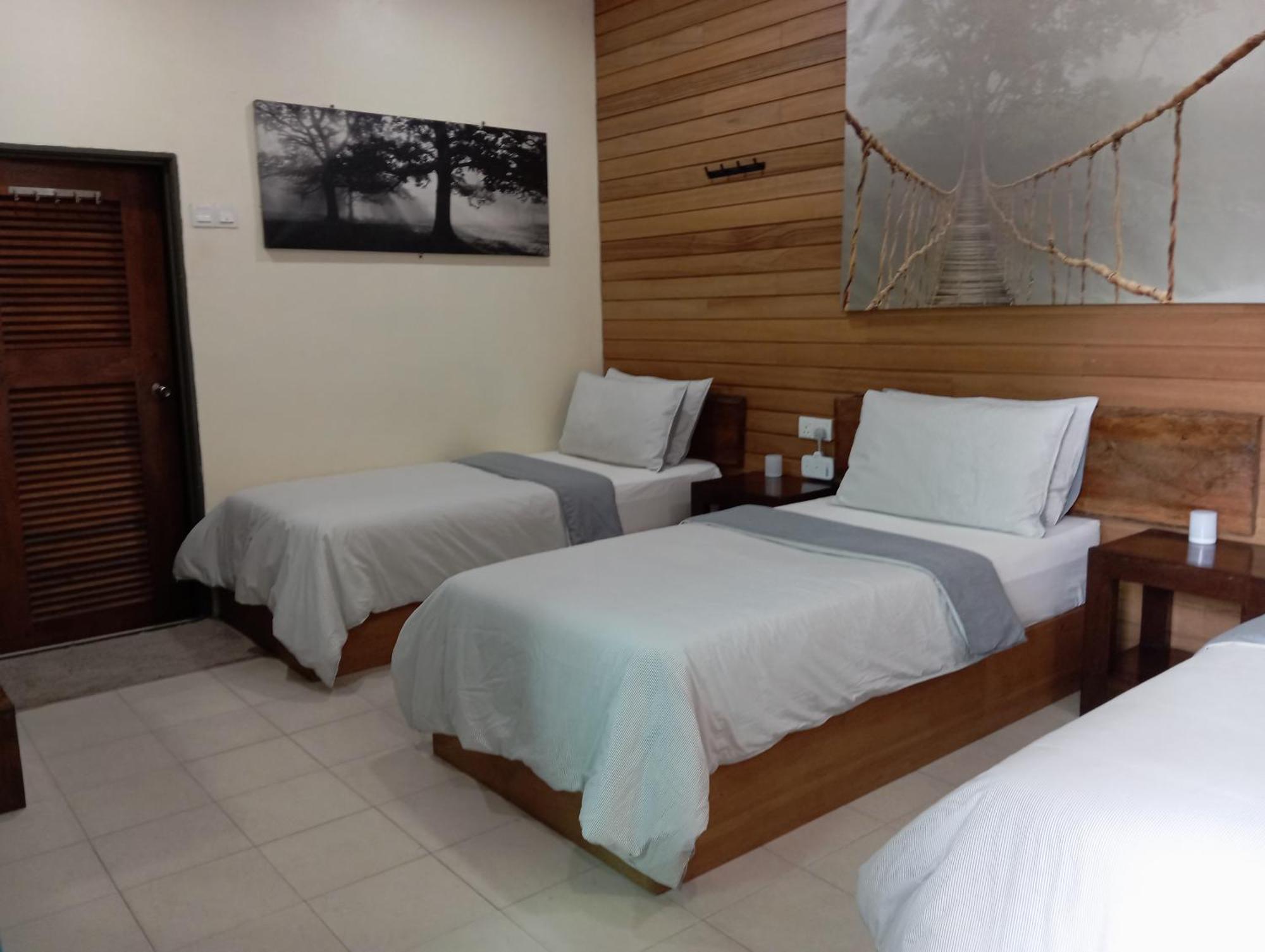 Naura Roomstay Kuala Tahan Exterior photo